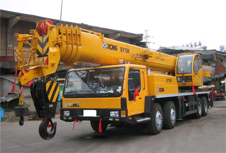 珠山区吊车出租选择重点